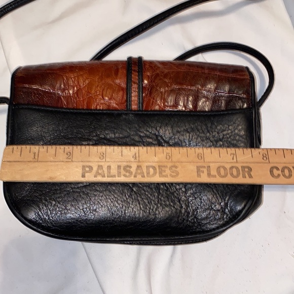 Brighton One World Black/Brown CROSSBODY Leather - Picture 10 of 16